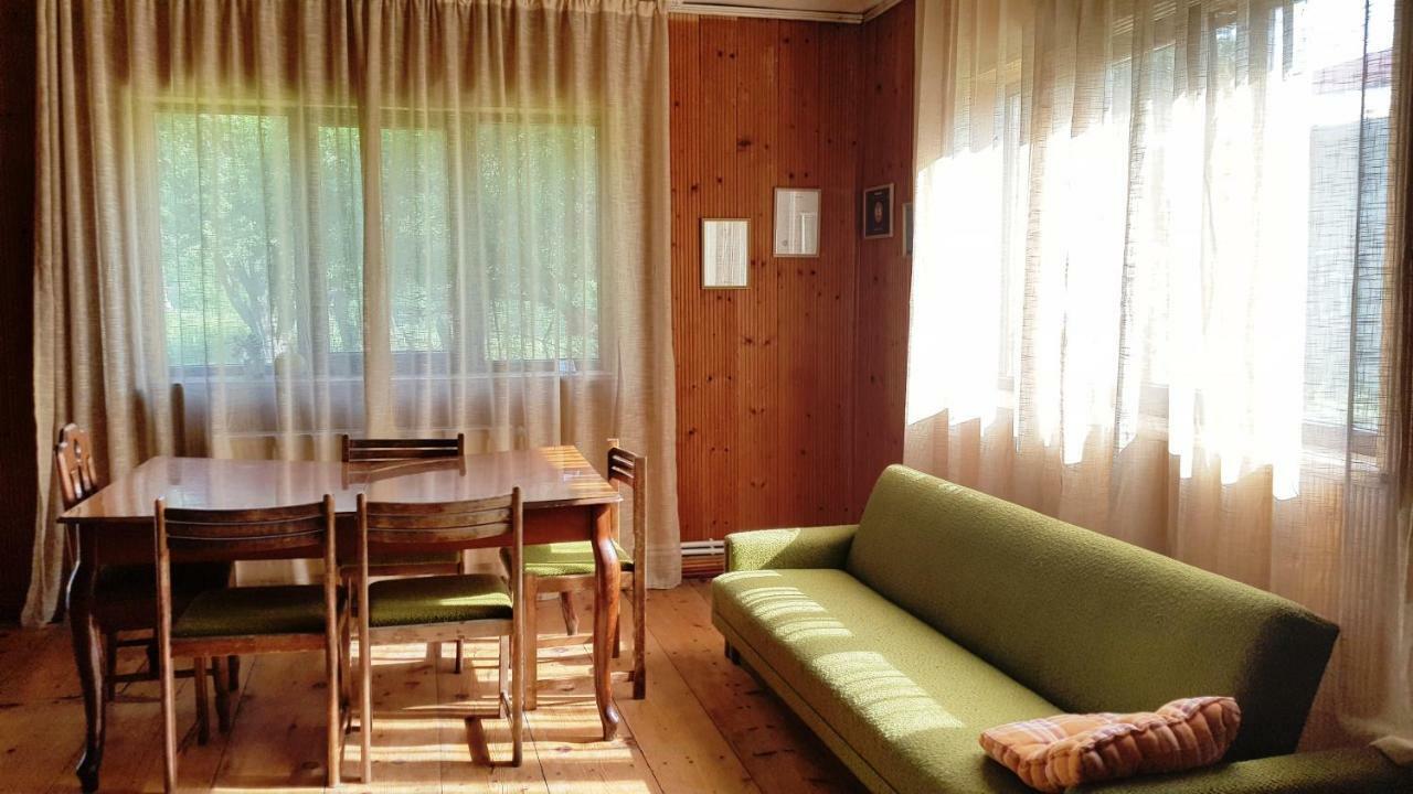 Garden House Mestia Bagian luar foto